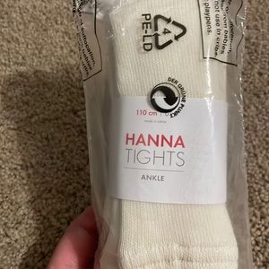 Hanna Andersson Cream footless tights size 5